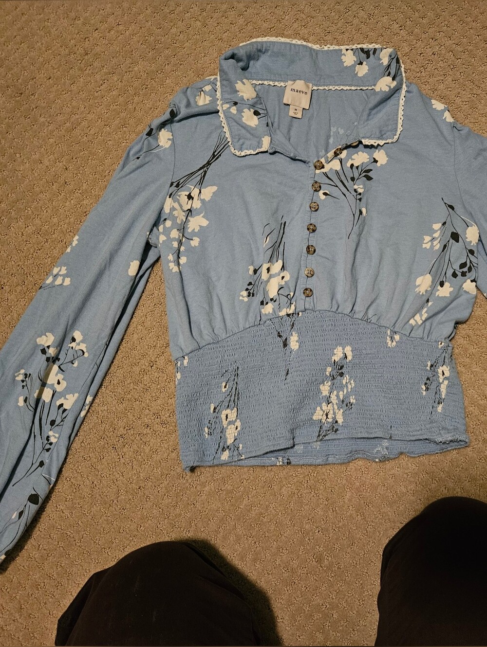 Maeve - Anthropologie - Long-sleeve Smocked Floral Blouse - 100% Cotton